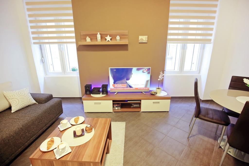 Allegro Exclusive Suites Old Town Center Zadar Exterior photo